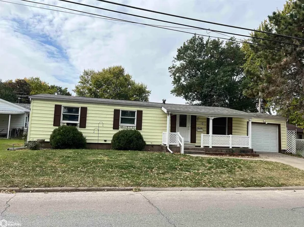 313 W Burlington Ave, West Burlington, IA 52655