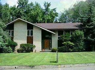 65 Princeton St, Closter, NJ 07624