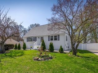 63 New Jersey Ave, Pennsville, NJ 08070