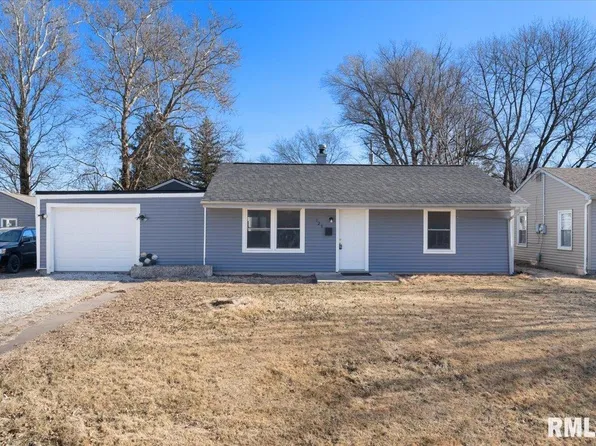 129 W 3rd St, Coal Valley, IL 61240