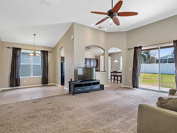 4th image of 7004 Blue Beech Dr