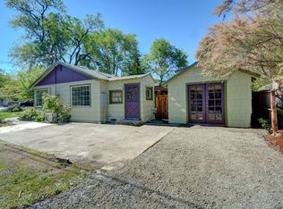 399 1/2 N Laurel St, Ashland, OR 97520