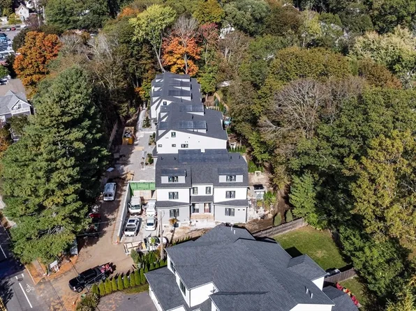 956 Walnut St #7, Newton Highlands, MA 02461