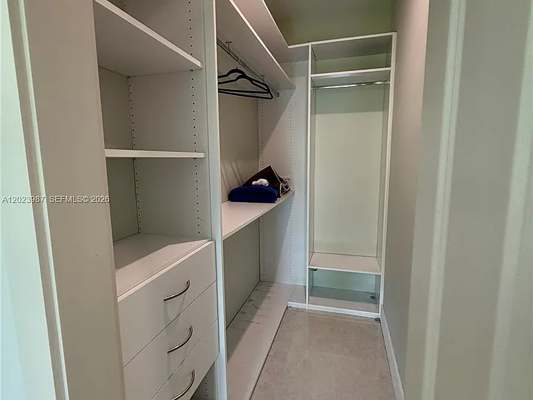 8410 SW 65th Ave — Photo 38