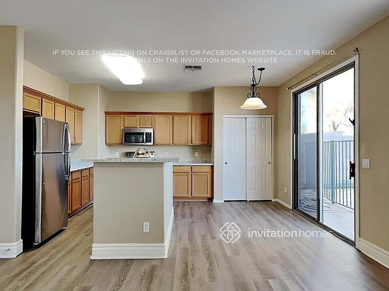 1243 S Providence — Photo 7