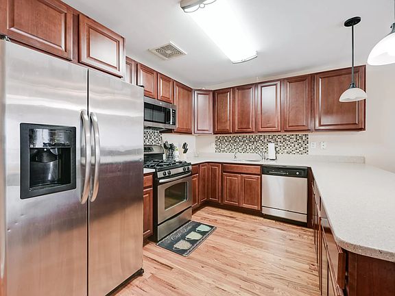2nd image of 102-12 Rockaway Beach Blvd #3C