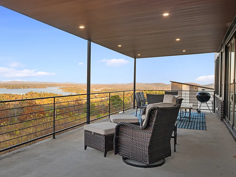 628 Mount Riante Rd — Photo 35