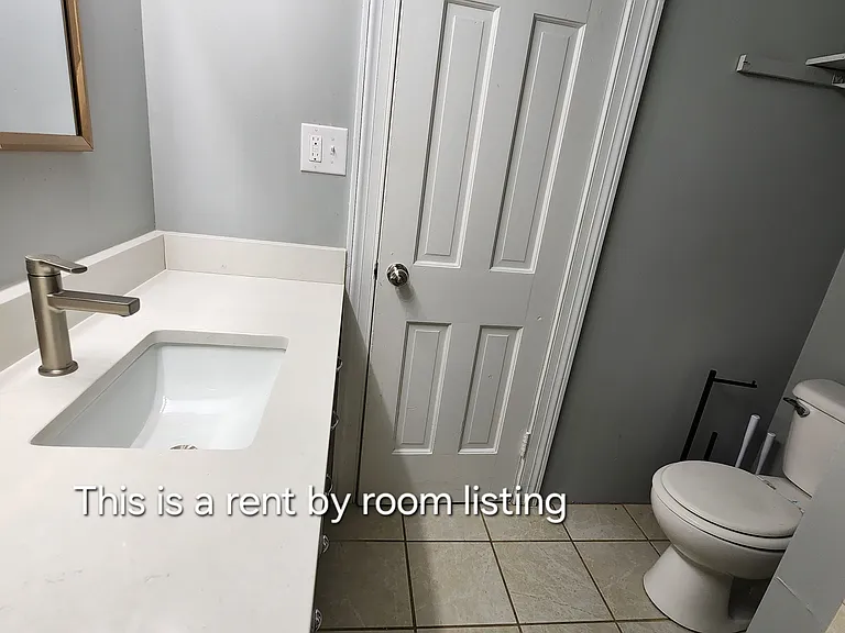558 Avent St — Photo 11