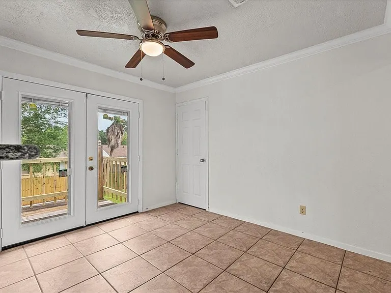 430 W Redway Ln — Photo 23