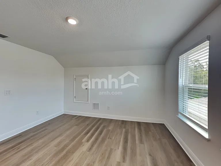 5447 Boulder Creek Cv — Photo 12