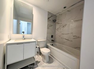 77 Shuter St #2701, Toronto, ON M5B 0B8