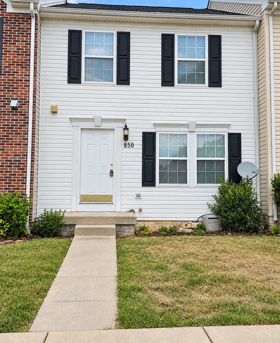 3 bed, 2.5 bath, 1750 sqft, $1,700 — Photo 1