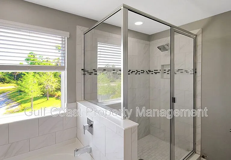 2914 Esmeralda Dr — Photo 21