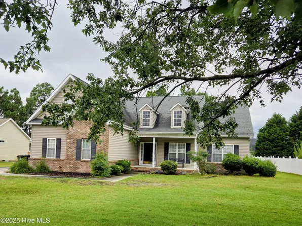 102 Newington Way, Aberdeen, NC 28315