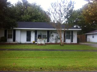 108 Charles St, Beaufort, NC 28516