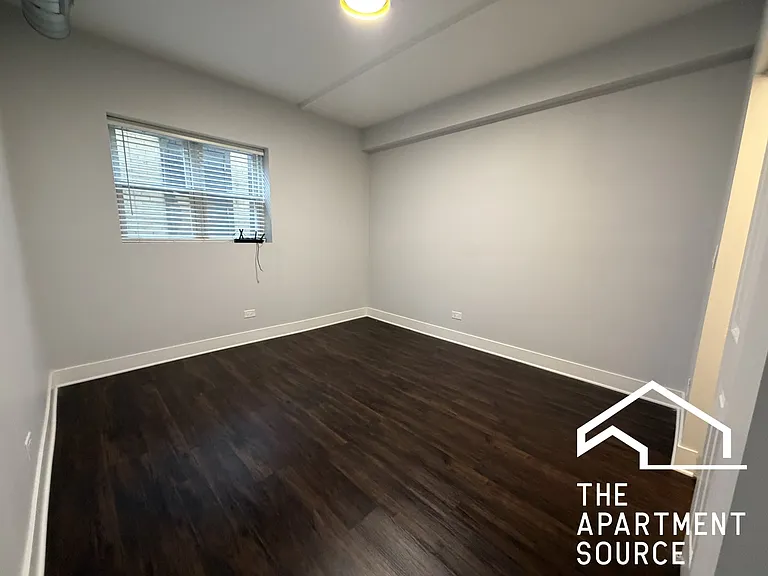 2159 W Wilson Ave #G — Photo 11