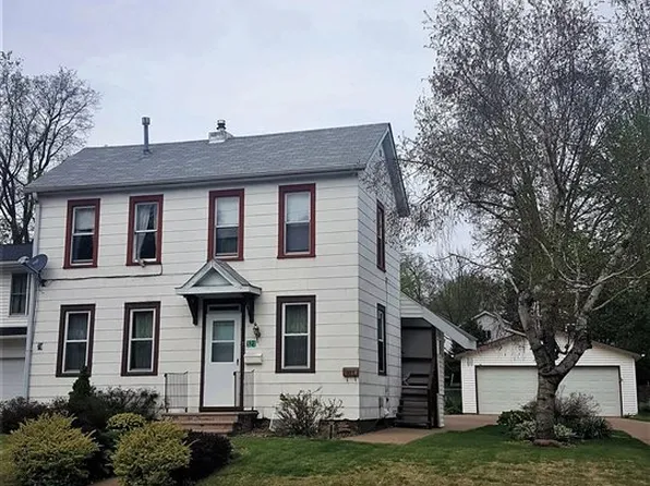 321 Kaufmann Ave, Dubuque, IA 52001