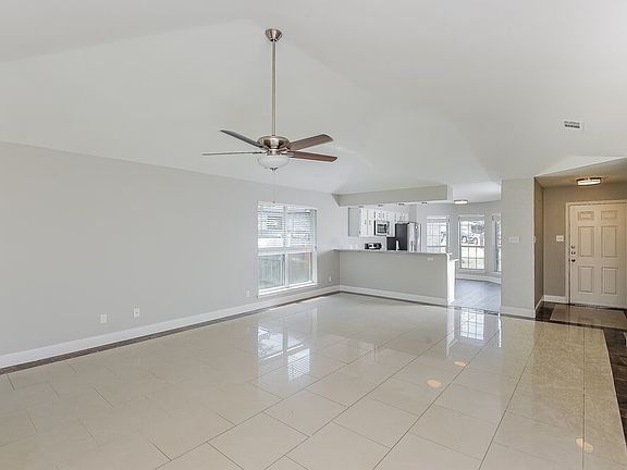 5th image of 9105 Cranwell Ct