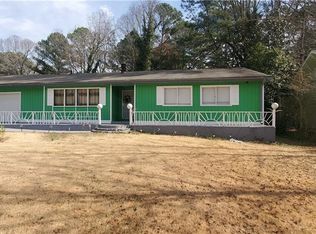 1045 Huntingdon Ct, Stone Mountain, GA 30083
