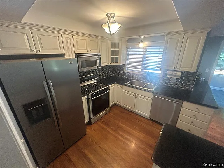 760 S Evergreen St — Photo 20