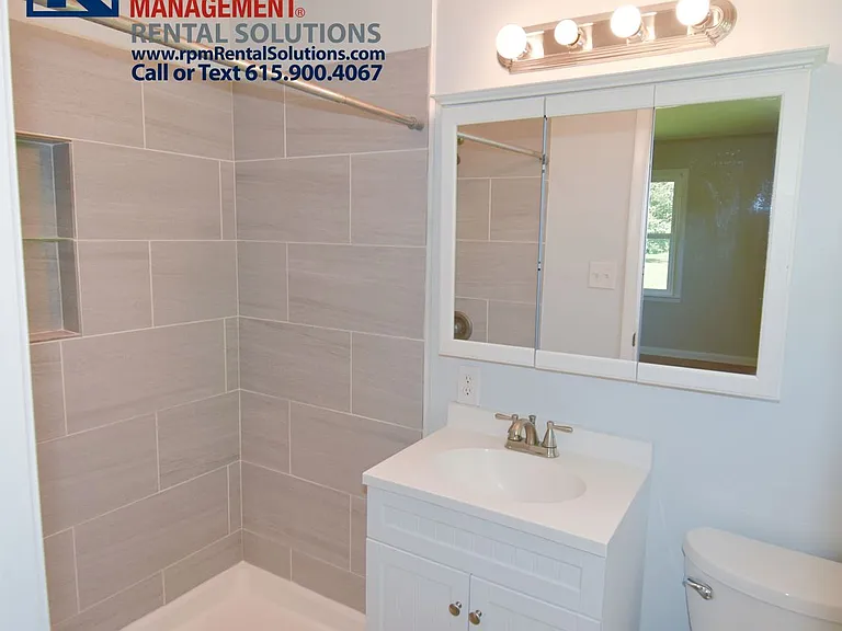 1460 Compton Rd — Photo 15