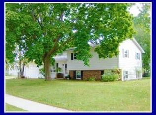 503 Highland Blvd, Johnson Creek, WI 53038