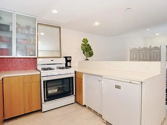 Sold by Citi Habitats | media 19