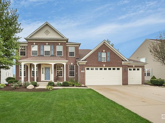 2nd image of 1179 Dorr Dr