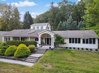 108 Old Shore Rd, Tafton, PA 18464