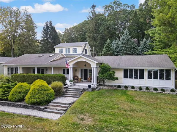 108 Old Shore Rd, Tafton, PA 18464