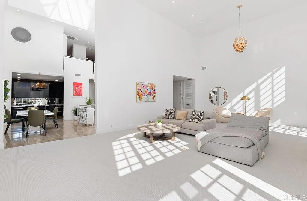 3 bed, 3633 sqft, $11,000 — Photo 3
