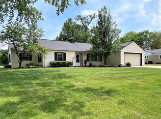 2605 Country Club Ter, Rockford, IL