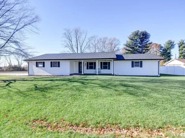 4712 Wilson Dr, Taylorville, IL 62568