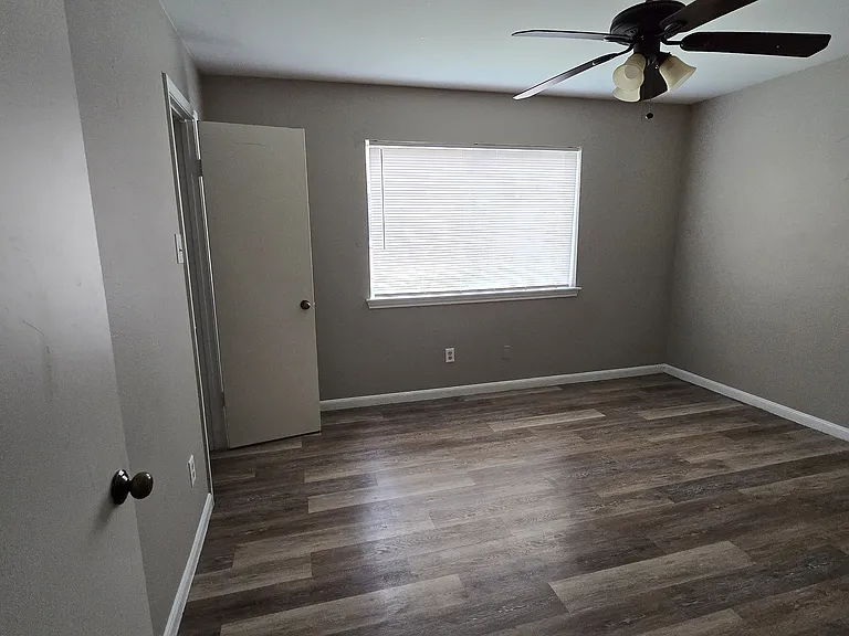2404 Sycamore Ave #C-1 — Photo 15