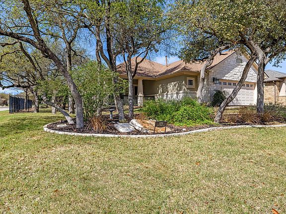 3rd image of 5201 Big Spring St