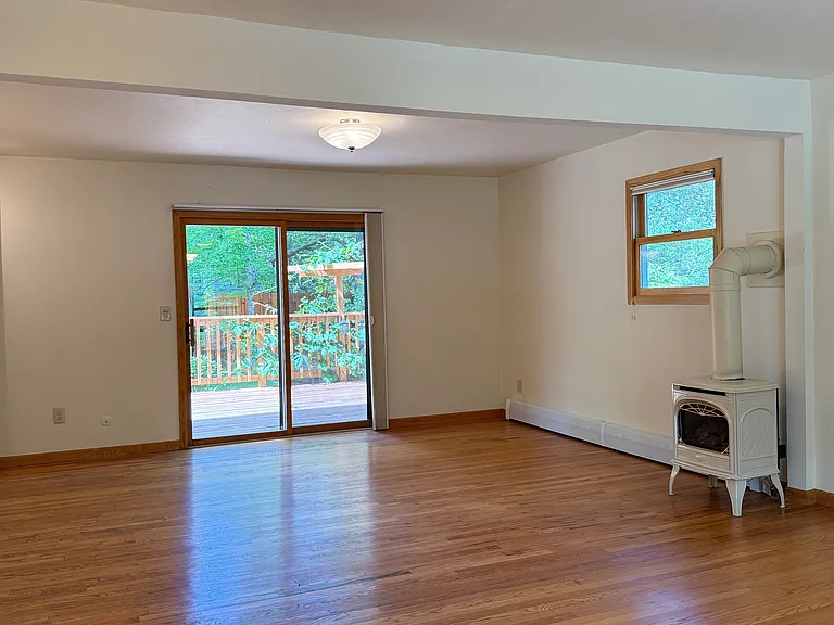 1872 Del Rosa Ct — Photo 36