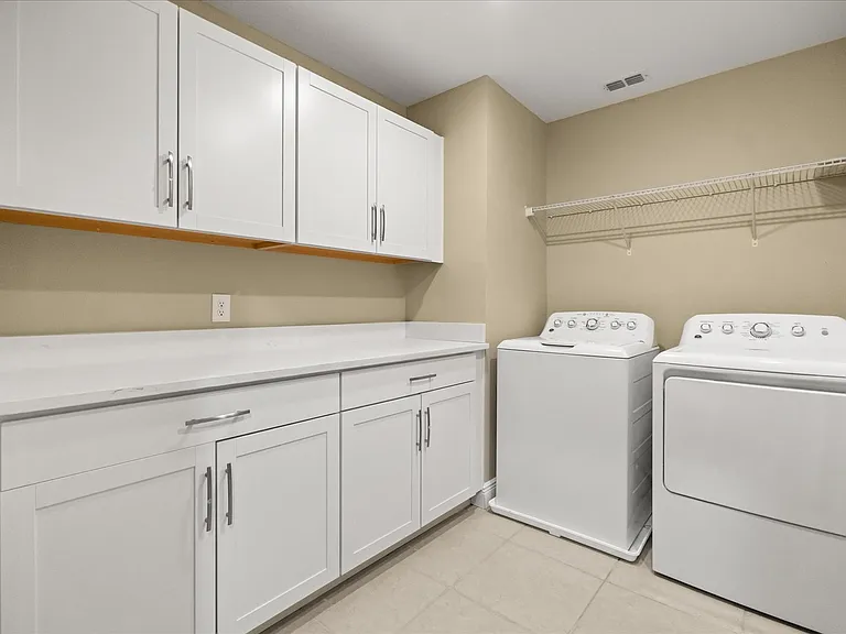 7757 Marsala St — Photo 39