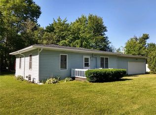 12037 Oakmont Dr, Conneaut Lake, PA 16316