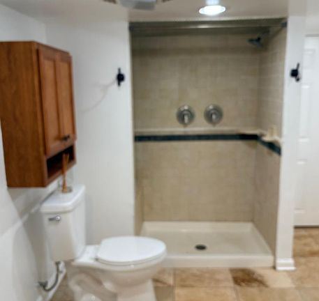 5th image of 119 E West St APT 1