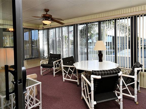 3rd image of 594 Sunshine Ln