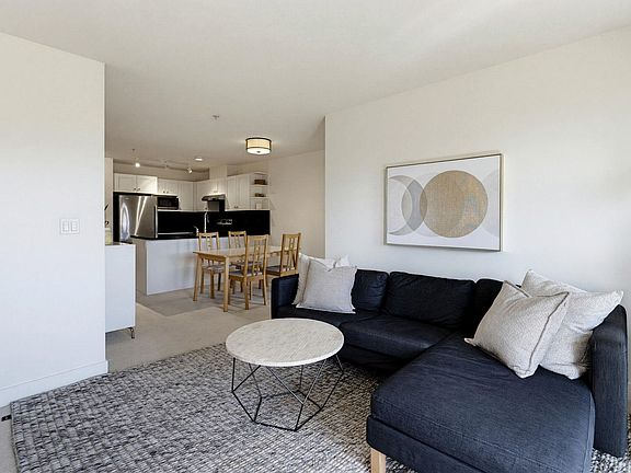 5th image of 738 E 29th Ave #213