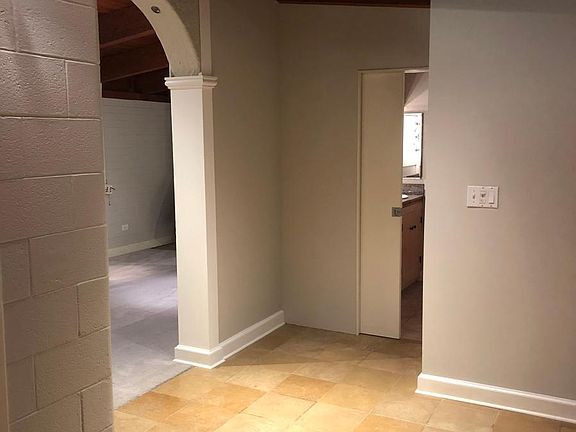 Foyer Entry