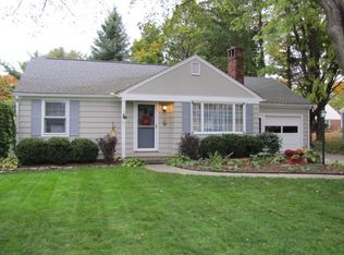 4884 Edgewood Dr, Hamburg, NY