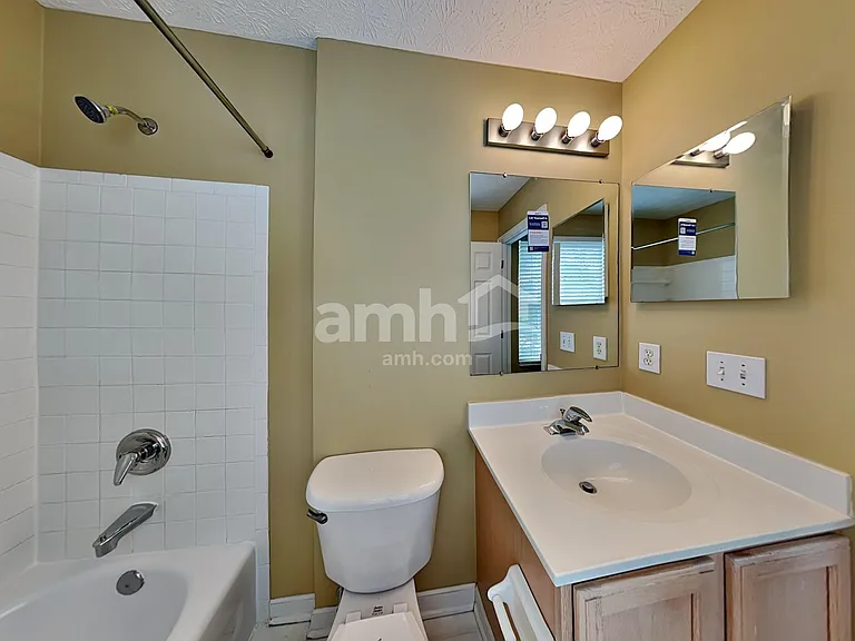 4433 Greensbury Dr — Photo 13