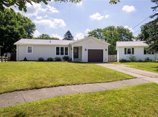 88 Plymouth St, Medina, OH 44256