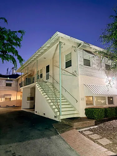 4210 Cahuenga Blvd #3 Photo 1