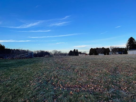 4th image of 204 Krayn Rd