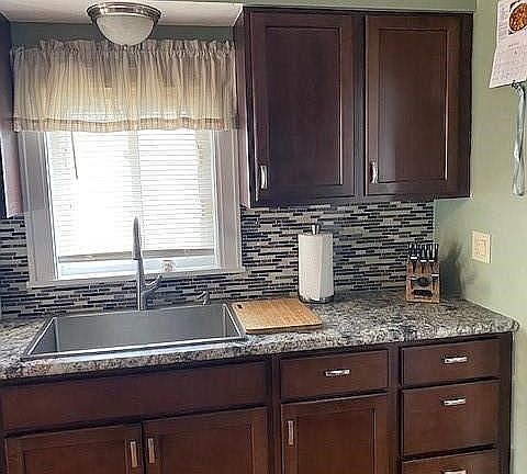 4th image of 244 N Marias Ave
