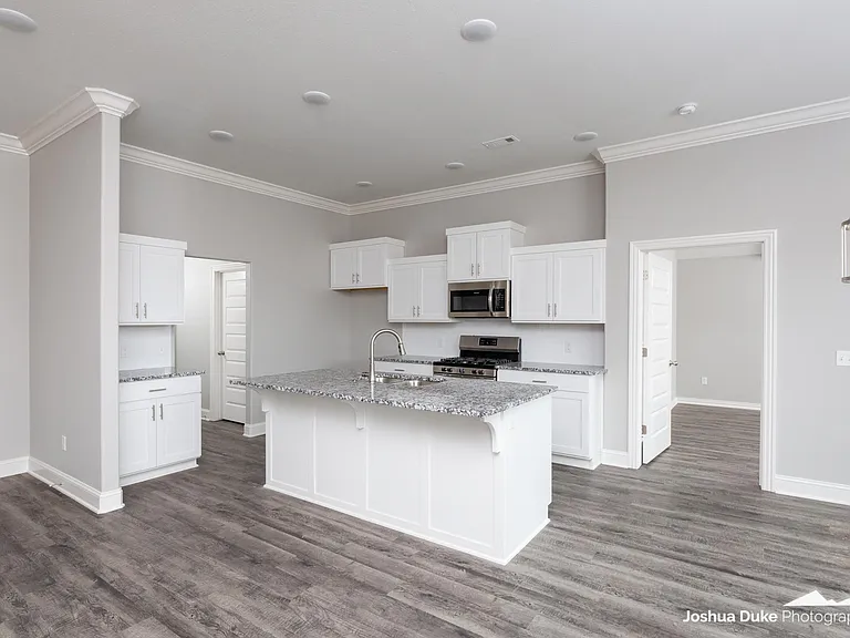 5924 W Mecklin St — Photo 23
