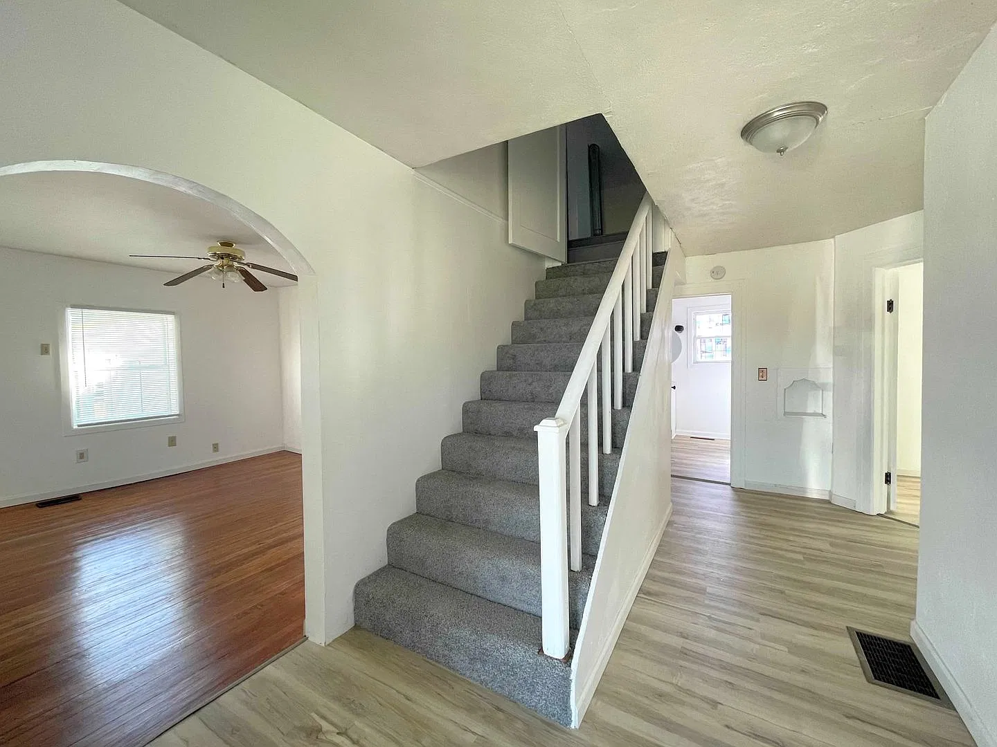 4 Bedroom Home — Photo 2